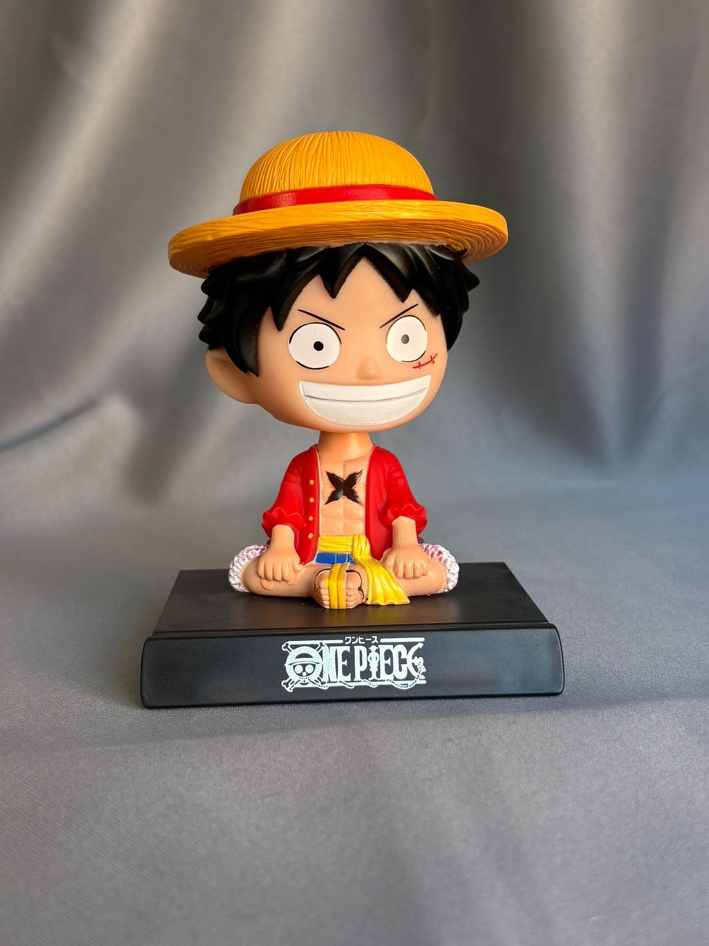 One Piece Luffy Hasır Şapka Sallanan Kafa Figür (10 cm)